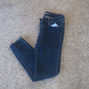 American eagle dark blue jeans